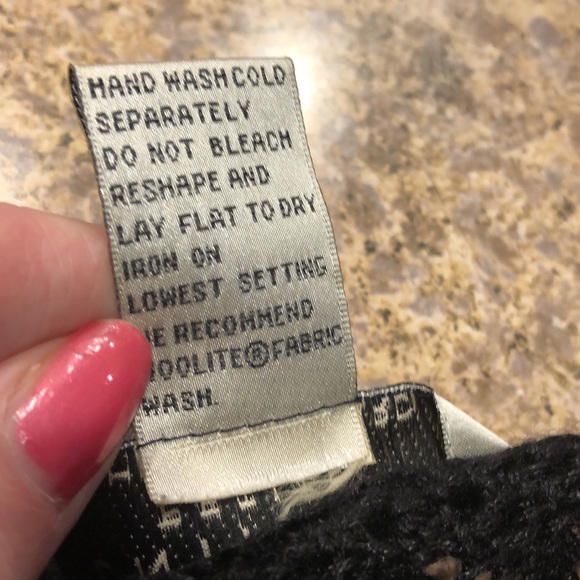 Uniform Petite John Paul Richard Medium P Sweater - Picture 13 of 13